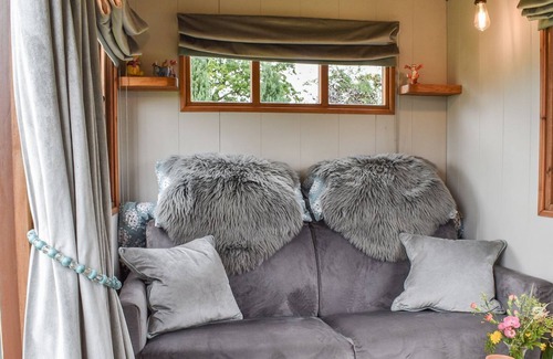 Dworp Cottage | 1 bedroom accommodation in Beaworthy