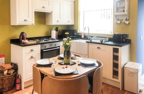 Gilmerton Cottage | 1 bedroom accommodation in Edinburgh