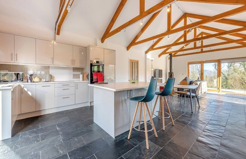 Llandeilo Cottage | 1 bedroom accommodation in Llandeilo