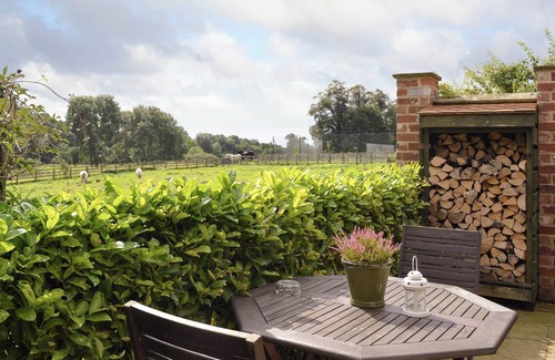 Low Catton Cottage | 1 bedroom accommodation in Buttercrambe, near York