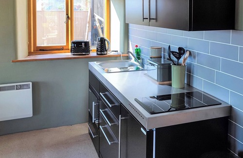 Wincanton Cottage | 1 bedroom accommodation in Cucklington, near Wincanton
