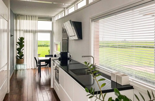 Bunschoten House | 1 bedroom accommodation in Bunschoten