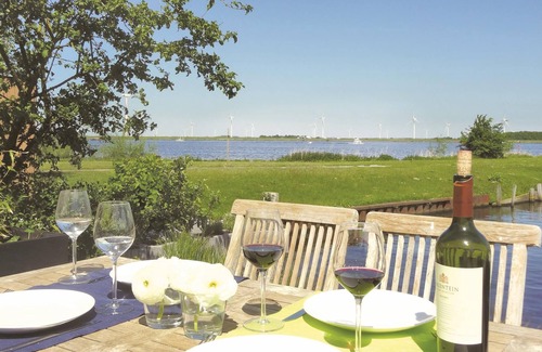 Bunschoten House | 1 bedroom accommodation in Bunschoten