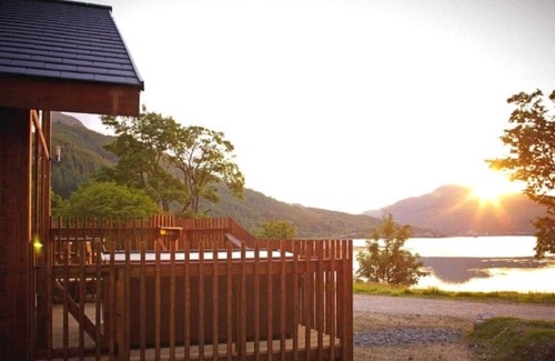 Ardgartan Cabin | 1 bedroom accommodation in Arrochar, Argyll and Bute