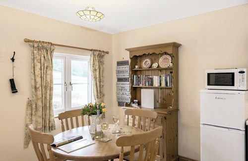 East Meon Cottage | 1 bedroom accommodation in East Meon