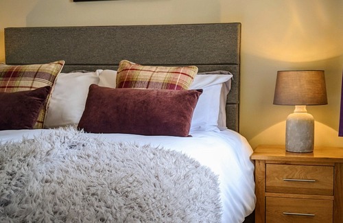 Dalton Cottage | 1 bedroom accommodation in Dalton, near Lockerbie