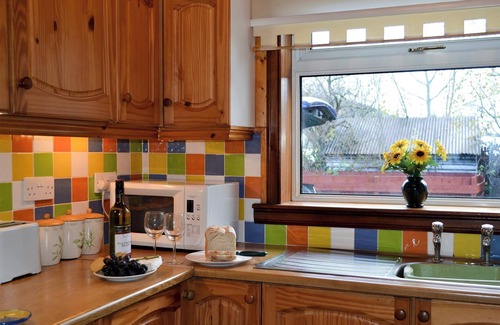 Lewiston Cottage | 1 bedroom accommodation in Drumnadrochit, near Loch Ness
