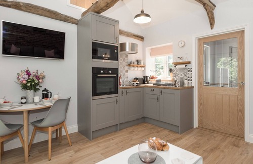 Brampton Cottage | 1 bedroom accommodation in Oxnead, near Norwich