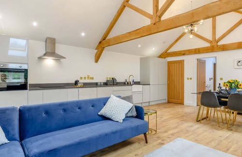 Stoke Holy Cross Cabin | 1 bedroom accommodation in Dunston, near Norwich