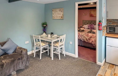 East Kirkby Cottage | 1 bedroom accommodation in East Kirkby, near Spilsby