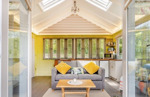 Stanton Upon Hine Heath Cottage | 1 bedroom accommodation in Telford