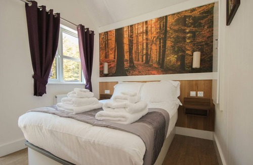 Annan Cabin | 1 bedroom accommodation in Annan
