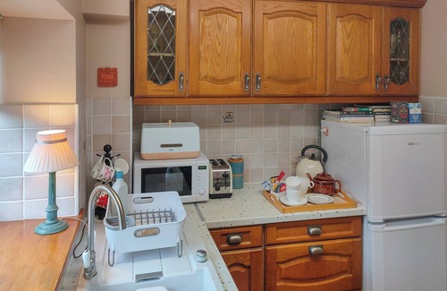 Churchill Cottage | 1 bedroom accommodation in Langford, near Churchill