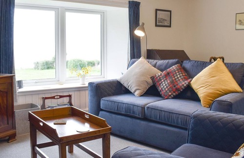 Elgin Cottage | 1 bedroom accommodation in Covesea, near Lossiemouth