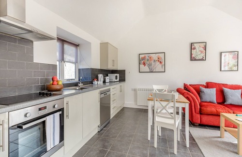 Crewkerne Cottage | 1 bedroom accommodation in Hewish