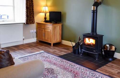 Carnwath Cottage | 1 bedroom accommodation in By Carnwath