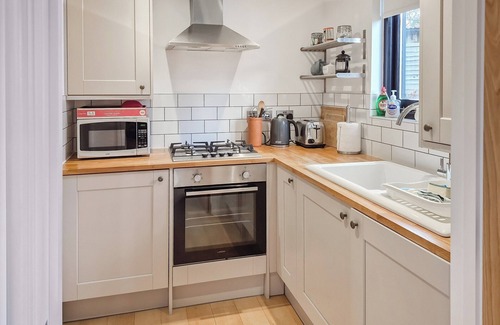 Newport Cottage | 1 bedroom accommodation in Brook, near Brighstone