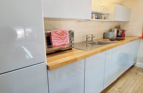 Peasedown Saint John Cottage | 1 bedroom accommodation in Carlingcott, near Bath