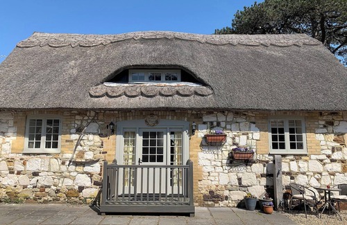 Brighstone Cottage | 1 bedroom accommodation in Brighstone, near Yarmouth