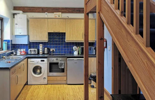 New Forest District Cottage | 1 bedroom accommodation in Damerham, near Fordingbridge