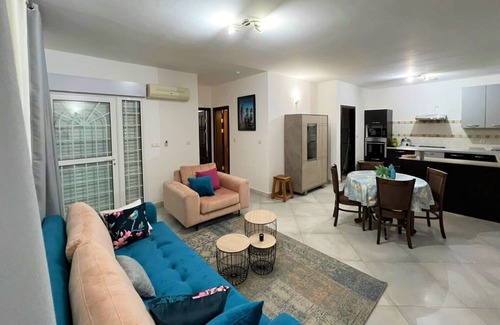Antananarivo Avaradrano Apartment | 1 Bedroom Air-conditioned Apartment 70 m² - Kitchen and Terrace - Shared Pool
