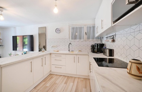 Lunel Apartment | 1 bedroom amazing apartment in Lunel