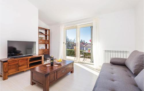 Sarsoni Apartment | 1 Bedroom Amazing Apartment In Matulji