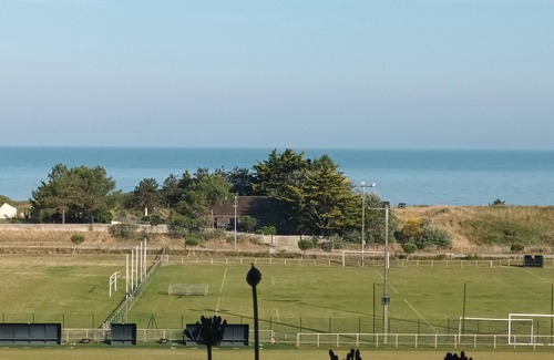 Donville-les-Bains Apartment | 1 Bedroom Apartment in DONVILLE les bains