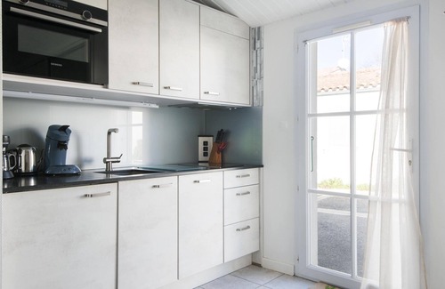 Saint-Martin-de-Re Apartment | 1 Bedroom Apartment In Saint-Martin-De-Ré