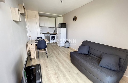 Argeles Plage Apartment | 1-Bedroom Apartment 100m from Beach - Sleeps 4, Air Conditioning, Nearby Parking