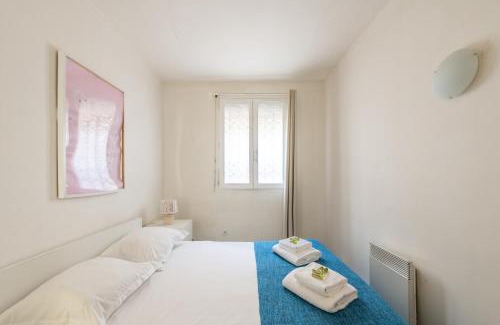 Epinettes Apartment | 1 Bedroom apartment ideally located only 1 minute to the metro in Montmartre neighbourhood