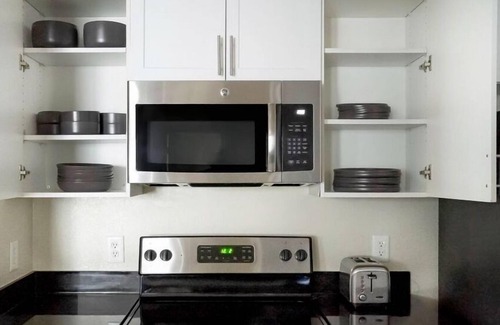 West San Jose Apartment | 1 Bedroom Apartment L-560584 by Houzlet