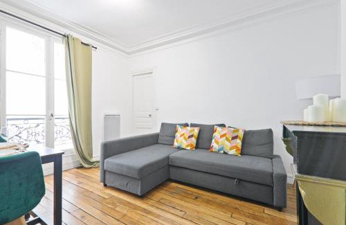 5th Arrondissement Apartment | 1 Bedroom Apartment Monge II up to 4 Guests With NetFlix