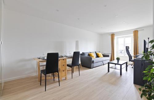 Jardin des plantes Apartment | 1 Bedroom Apartment Quartier Austerlitz Free Netflix