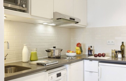Necker Apartment | 1 Bedroom Apartment With Aircon In Montparnasse