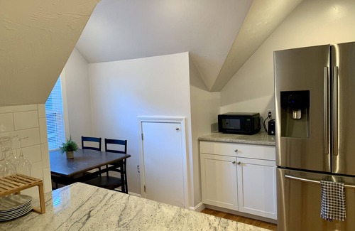 Lynn Apartment | 1 bedroom apartment with great views!