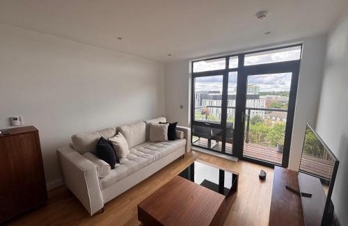 Southbury Apartment | 1-Bedroom Apartment with Private Balcony near Overground