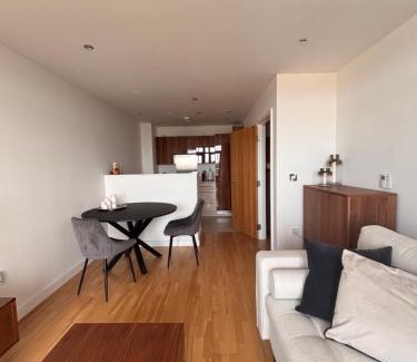 Southbury Apartment | 1-Bedroom Apartment with Private Balcony near Overground