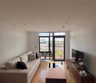 Southbury Apartment | 1-Bedroom Apartment with Private Balcony near Overground