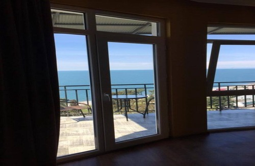 Khelvachauri Apartment | 1 Bedroom Apartment with a Beautiful View at the Ocean