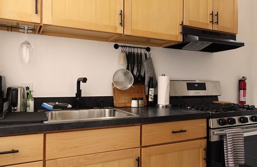 Friendship House | 1 BEDROOM APT IN PITTSBURGH (F) -Friendship Area