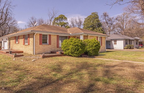 Blytheville House | 1 Bedroom Available - Perfect For Steel Mill Workers