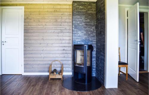 Vimmerby Municipality Apartment | 1 Bedroom Awesome Apartment In Vimmerby