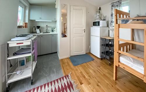 Kungshamn House | 1 Bedroom Awesome Home In Kungshamn
