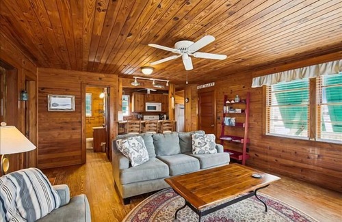 Nags Head House | 1 bedroom classic Nags Head cottage! Right across the street from the beach!