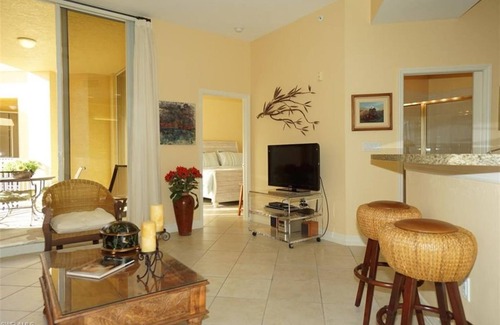 Redevelopment Area Condo | 1 Bedroom Condo 25059 by Houzlet
