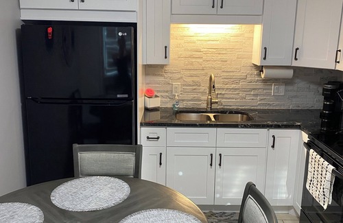 Cypress Lake Condo | 1-bedroom condo in fabulous Fort Myers! WiFi, AC, beautiful pool and Tiki Hut
