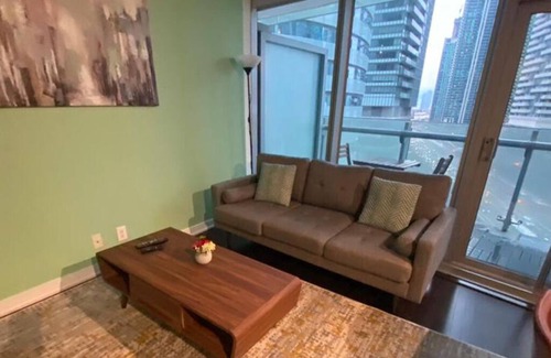 Toronto Entertainment District Condo | 1 Bedroom Condo - Located in the heart of Down Town Toronto