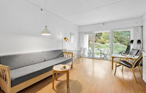 Dueodde Apartment | 1 Bedroom Cozy Apartment In Nexø