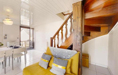 Josselin House | 1 Bedroom Cozy Home In Josselin